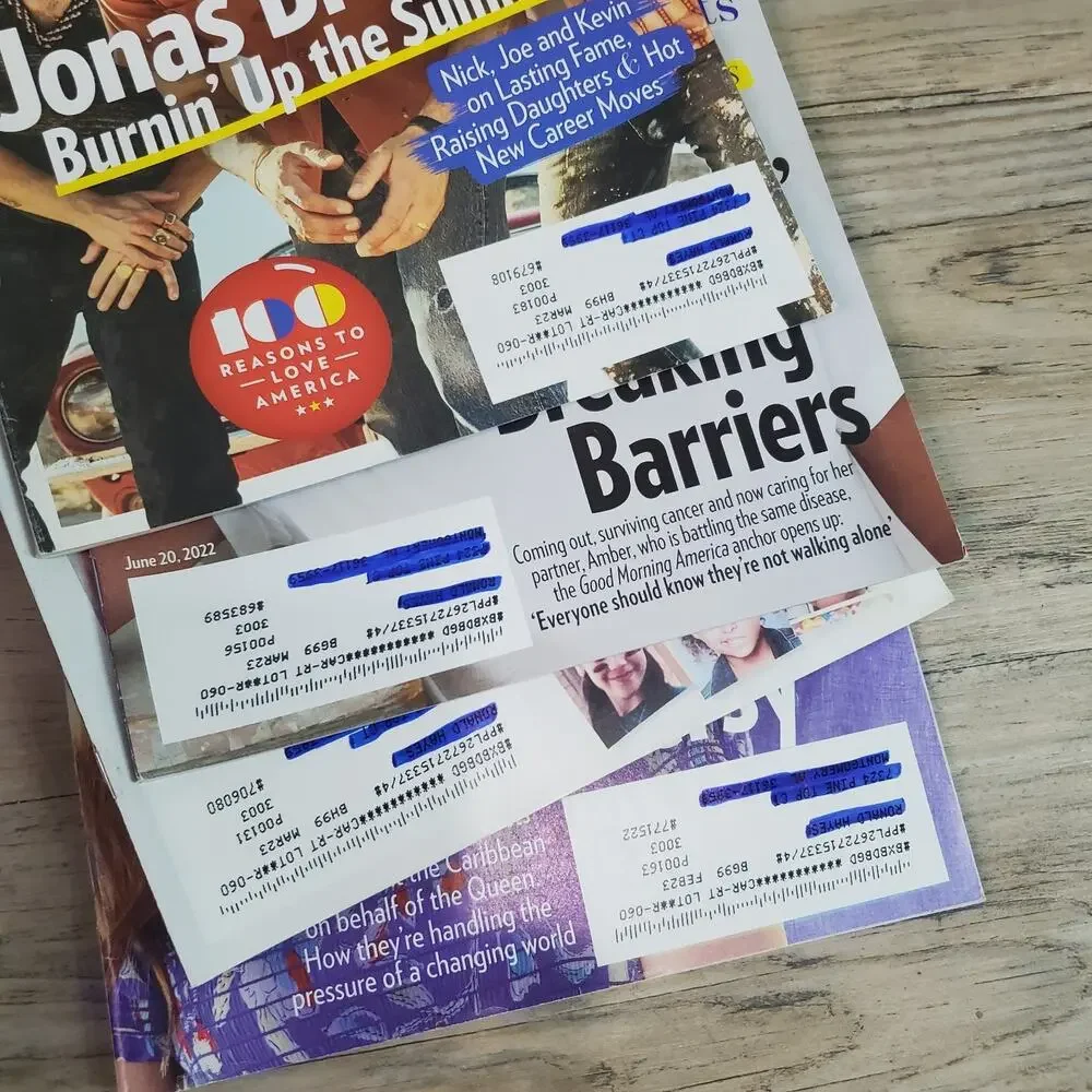 People Magazine lot of 4 magazines in print 2022 Liotta Jonas Spears Jubilee